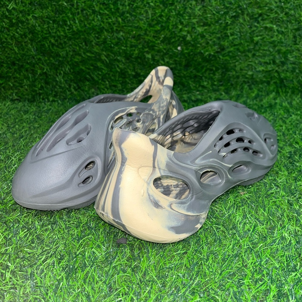 Yeezy Kids Sneakers in Gray and Cream